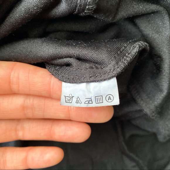 🖤 KAROLINE BLACK VELVET ROSE DETAIL COCKTAIL DRESS! - Picture 8 of 8